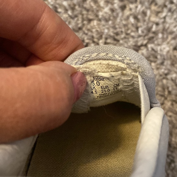 Vans slip on floral shoe for toddler. Size 5. Worn MAYBE 2x. - Picture 6 of 6